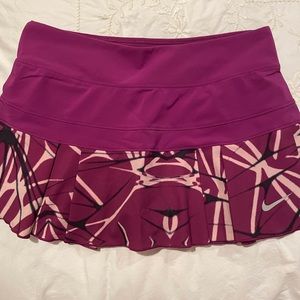 Nike purple print small tennis skirt, EUC, 11.75” length